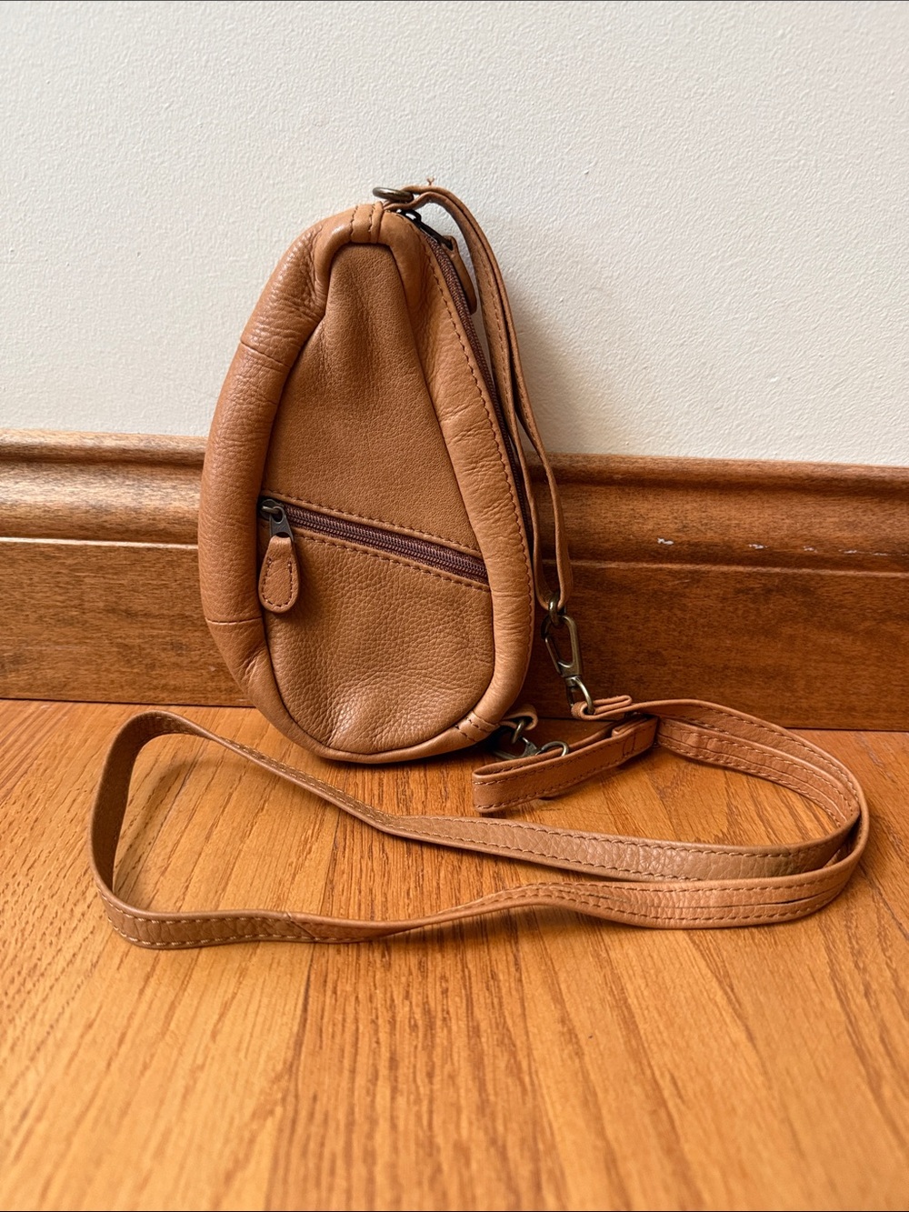 Ameribag LL Bean Mini Healthy BackBag Leather Sling Wristlet Pockets Tan Vintage